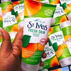St Ives Fresh Skin Apricot Scrub - 170g